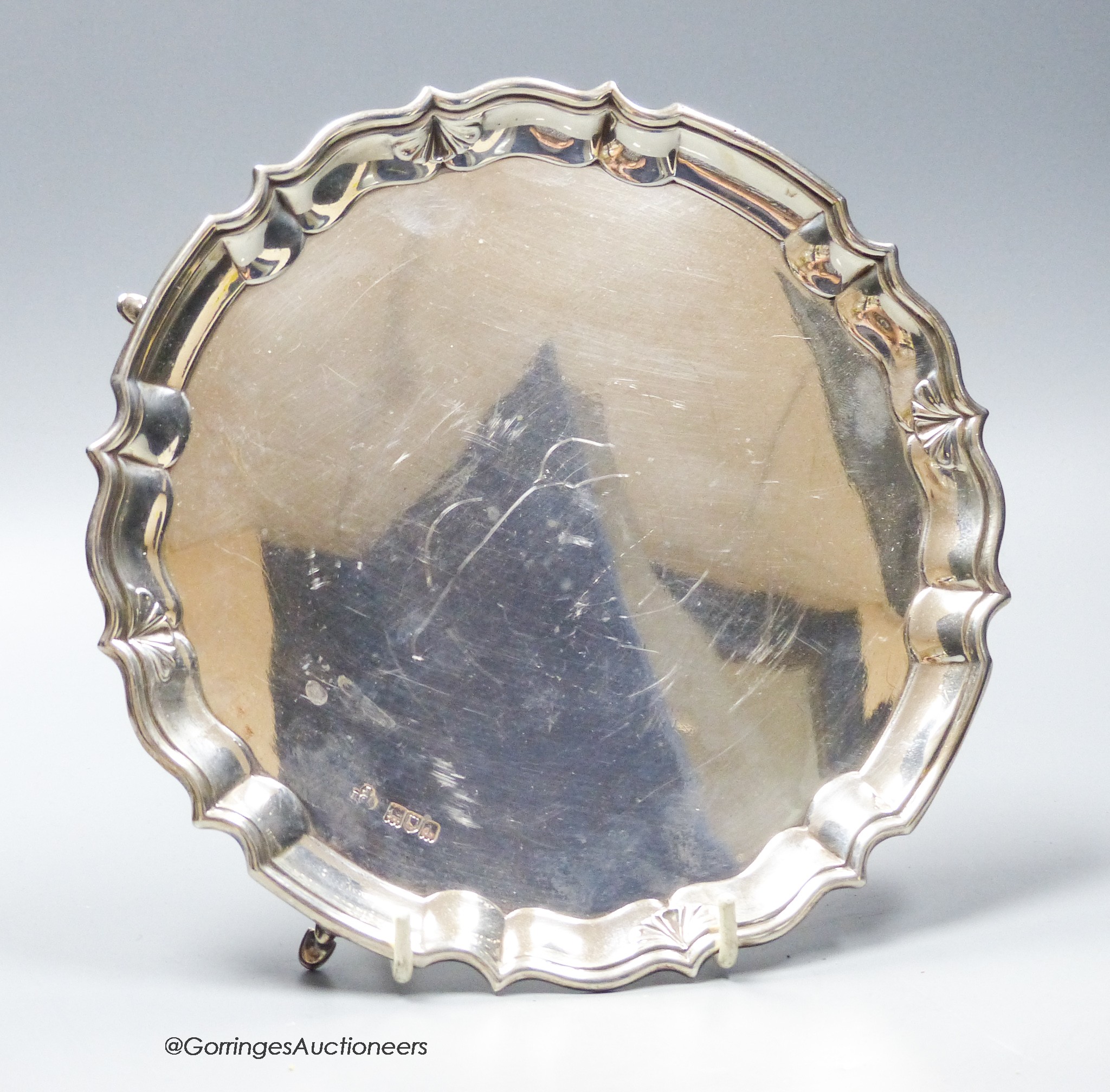 An Edwardian silver salver, with pie crust border, by Jay Richard Attenborough Company Ltd, London, 1904, 20.5cm, 9.5oz.